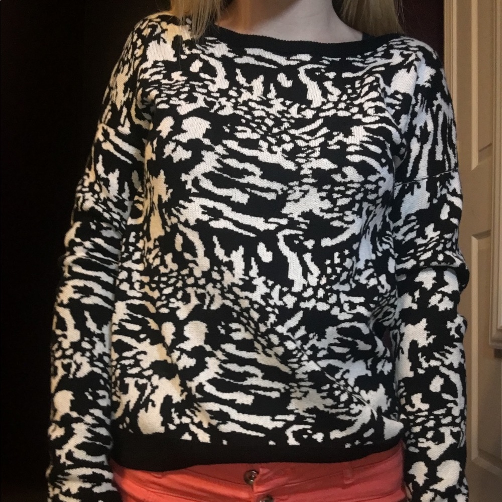 Dillard’s shirt! Small